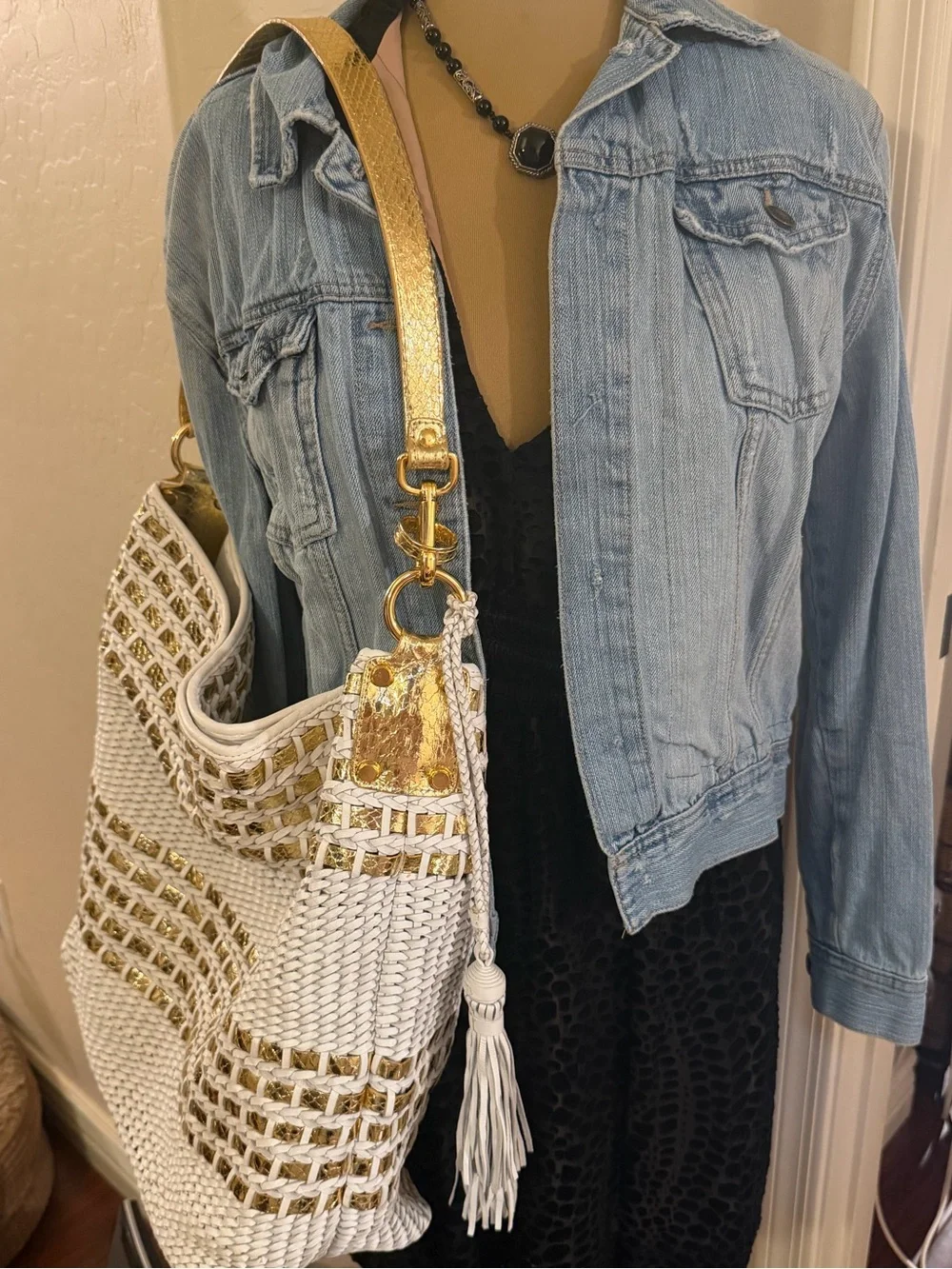 Beverly Feldman white and gold woven large hobo bag Gorgeous